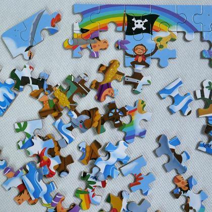 Imaginea din Puzzle pentru copii într-o cutie de tablă - pirați