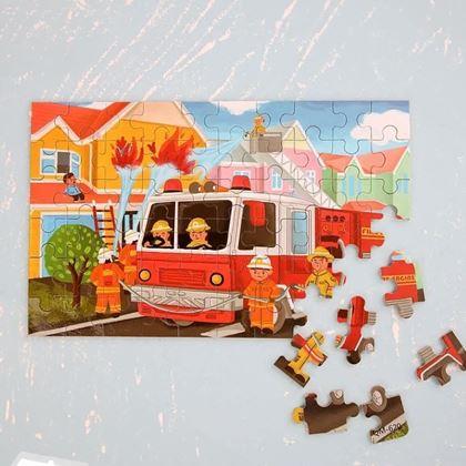 Imaginea din Puzzle pentru copii într-o cutie de tablă - pompieri